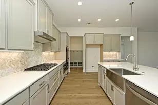 209 Scofield Ave, Georgetown, TX 78628 - Photo 11