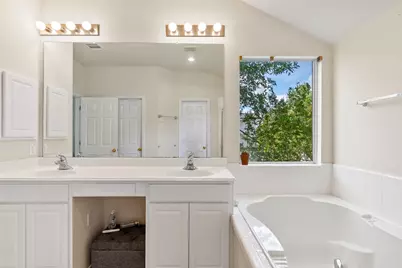11425 Sabinal Mesa Drive, Austin, TX 78739 - Photo 25