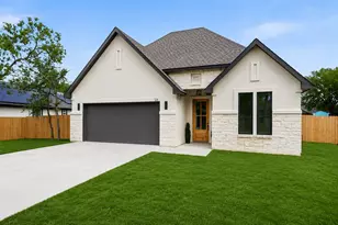 122 W Pauwela Ln, Bastrop, TX 78602 - Photo 1