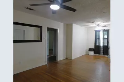 1304 S 19th Street S, Temple, TX 76504 - Photo 5