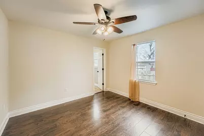 304 S Main Street, Elgin, TX 78621 - Photo 19