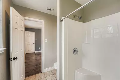 304 S Main Street, Elgin, TX 78621 - Photo 19