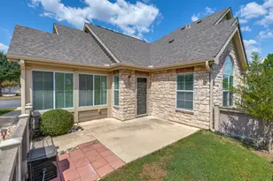 30 Wildwood Dr, Georgetown, TX 78633 - Photo 5