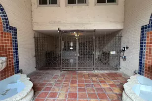 505 W 7th St, Austin, TX 78701 - Photo 13