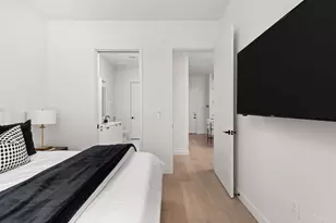 800 Embassy Dr, Austin, TX 78702 - Photo 13