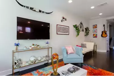 807 E 16th Street #A, Austin, TX 78702 - Photo 5