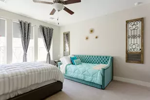 807 E 16th St, Austin, TX 78702 - Photo 17