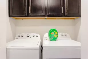 807 E 16th St, Austin, TX 78702 - Photo 27