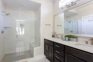 807 E 16th St, Austin, TX 78702 - Photo 19