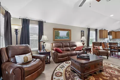 928 Tabernash Drive, Leander, TX 78641 - Photo 5