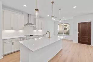 1280 E Main St, Round Rock, TX 78664 - Photo 13