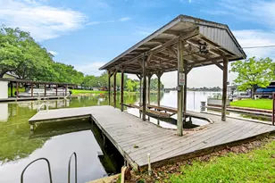 405 Robinhood Ln, Granite Shoals, TX 78654 - Photo 3
