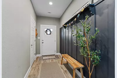 285 Gaida Loop, Georgetown, TX 78628 - Photo 3