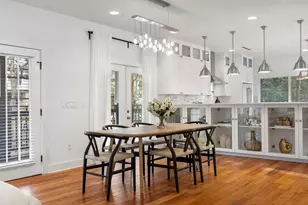 2413 Sharon Ln, Austin, TX 78703 - Photo 3