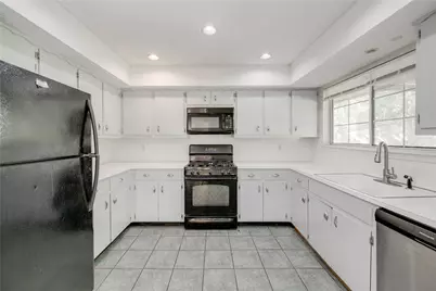 2713 Tether Trail, Austin, TX 78704 - Photo 3