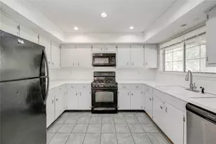 2713 Tether Trail, Austin, TX 78704 - Photo 3
