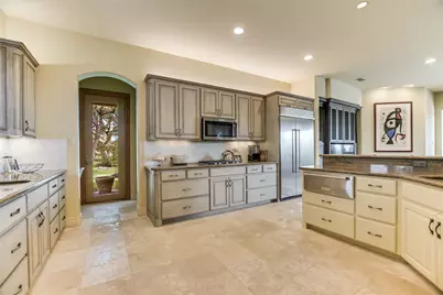 202 Hidden Hills Cove, Spicewood, TX 78669 - Photo 11