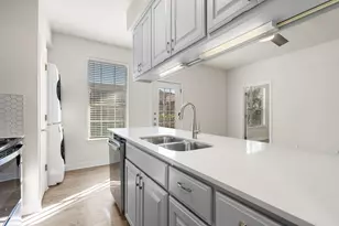 1100 W 25th St, Austin, TX 78705 - Photo 21