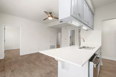 1100 W 25th Street #101, Austin, TX 78705 - Photo 23