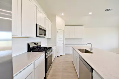 108 Divisadero Drive, Hutto, TX 78634 - Photo 9