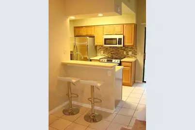 106 E 30th Street #304, Austin, TX 78705 - Photo 5