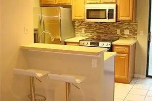 106 E 30th St, Austin, TX 78705 - Photo 5