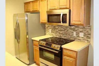 106 E 30th Street #304, Austin, TX 78705 - Photo 3