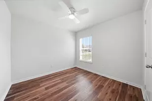 20004 Woodrow Wilson St, Manor, TX 78653 - Photo 17
