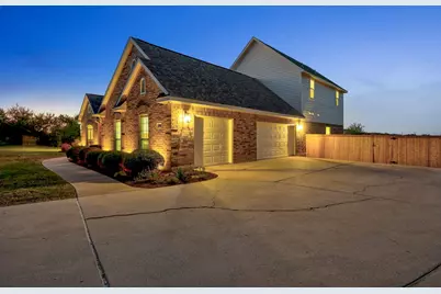 116 Oak Plaza Drive, Georgetown, TX 78628 - Photo 3