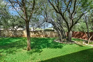 207 Fairlake Cir, Lakeway, TX 78734 - Photo 23