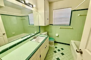 2411 S 5th St, Austin, TX 78704 - Photo 9