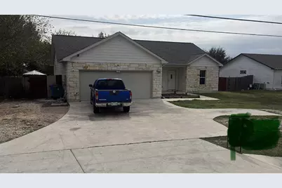 313 NW Carlos G Parker Boulevard NW, Taylor, TX 76574 - Photo 1