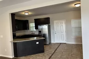 313 NW Carlos G Parker Blvd NW, Taylor, TX 76574 - Photo 7