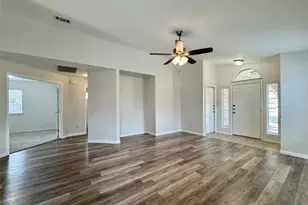 916 Gentry Dr, Leander, TX 78641 - Photo 3