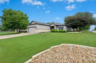 202 Palmetto Dr, Georgetown, TX 78633 - Photo 3