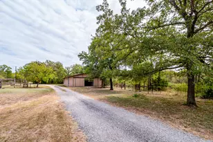 298 Jenkins Rd, Cedar Creek, TX 78612 - Photo 27