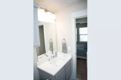 13501 Metric Boulevard #15, Austin, TX 78727 - Photo 9