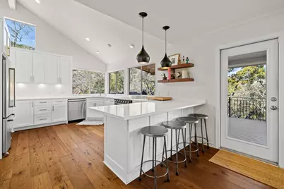 1517 Wild Cat Hollow, West Lake Hills, TX 78746 - Photo 11