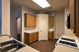 5726 Taylorcrest Dr, Austin, TX 78749 - Photo 13