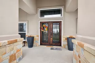 494 Flash Cir, Luling, TX 78648 - Photo 5