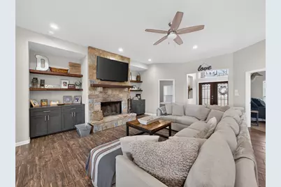 494 Flash Circle, Luling, TX 78648 - Photo 7