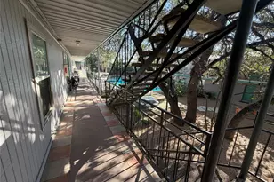 300 Crockett St, Austin, TX 78704 - Photo 23