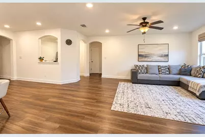 240 Canyoncrest Way, Liberty Hill, TX 78642 - Photo 13