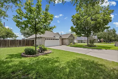 1510 Sunrise Terrace, Lockhart, TX 78644 - Photo 3
