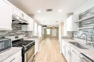 298 Jack Rabbit Ln, Buda, TX 78610 - Photo 9