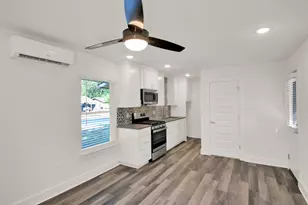 2101 Benwick Cir, Austin, TX 78723 - Photo 7
