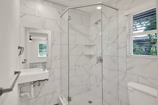 2101 Benwick Cir, Austin, TX 78723 - Photo 11