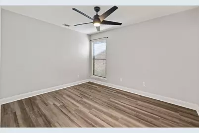 5107 Leralynn Street #201, Austin, TX 78751 - Photo 11