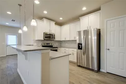 12917 Leatherback Lane, Austin, TX 78729 - Photo 9