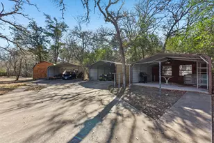 111 Post Oak Dr, Elgin, TX 78621 - Photo 21